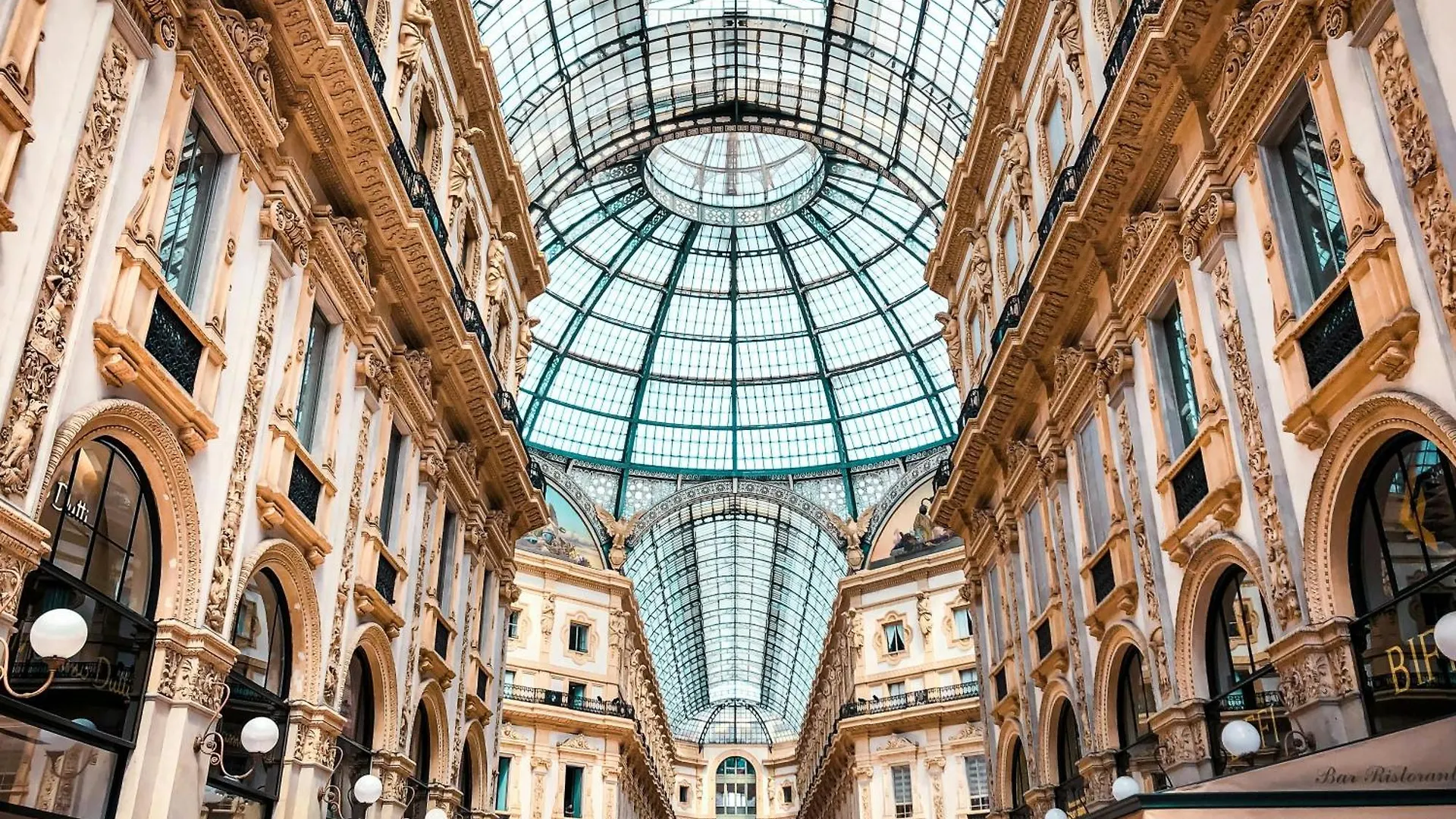 Bellissimo Mini Appartamento A Tema Bandiera Italiana, Potente Wi-Fi, 3 Linee Metropolitane Dietro Casa, Collegato Direttamente Con Aeroporto Di Malpensa E Rho Fiera ميلان إيطاليا
