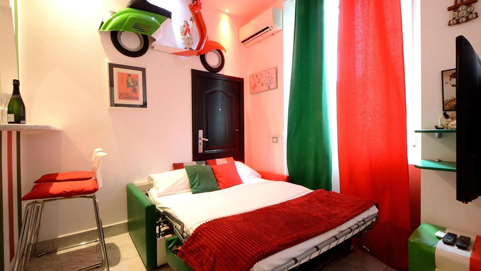شقة Bellissimo Mini Appartamento A Tema Bandiera Italiana, Potente Wi-Fi, 3 Linee Metropolitane Dietro Casa, Collegato Direttamente Con Aeroporto Di Malpensa E Rho Fiera ميلان إيطاليا